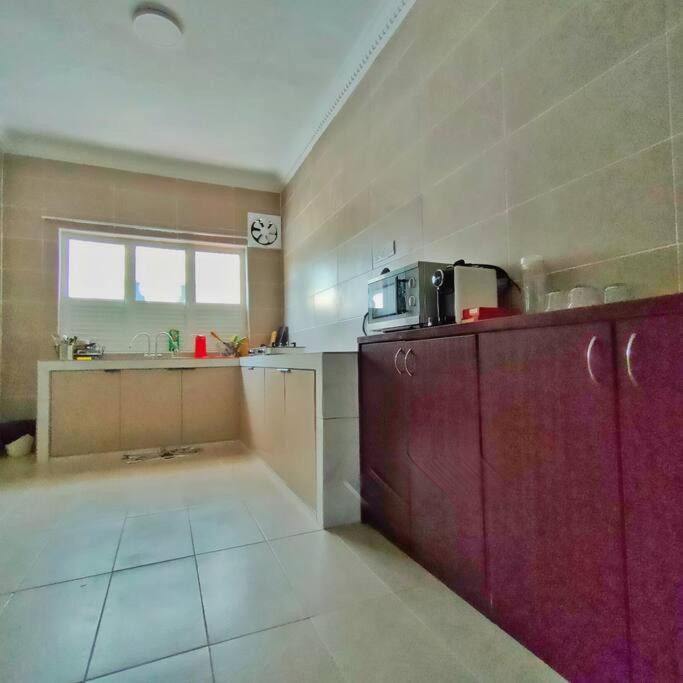 שאה אלאם 3 Storey Swimming Pool&Projector House Setia Alam מראה חיצוני תמונה