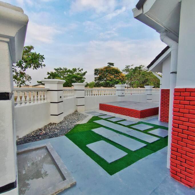 שאה אלאם 3 Storey Swimming Pool&Projector House Setia Alam מראה חיצוני תמונה