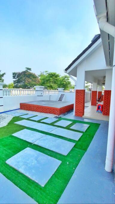 שאה אלאם 3 Storey Swimming Pool&Projector House Setia Alam מראה חיצוני תמונה